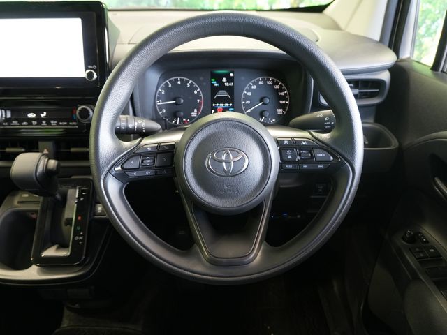 TOYOTA SIENTA 2022