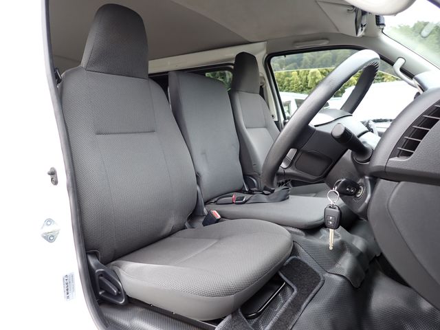 TOYOTA HIACE van 2WD 2020