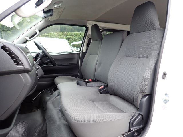 TOYOTA HIACE van 2WD 2020