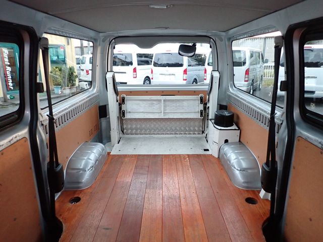 TOYOTA HIACE van 2WD 2019