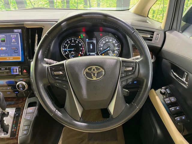 TOYOTA ALPHARD 2018