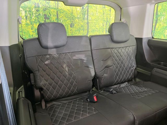 MITSUBISHI DELICA D:5 4WD 2024