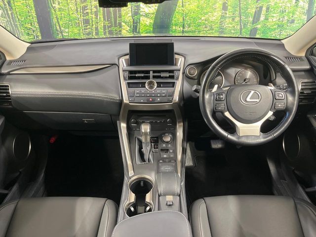 TOYOTA LEXUS NX200t 2015