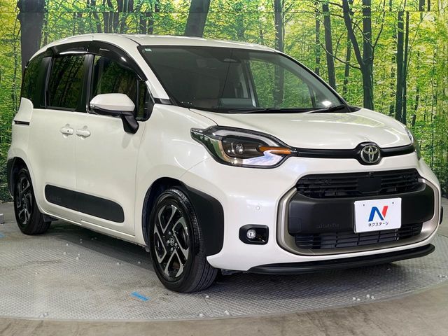 TOYOTA SIENTA HYBRID 2024