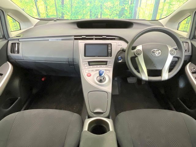 TOYOTA PRIUS 2015