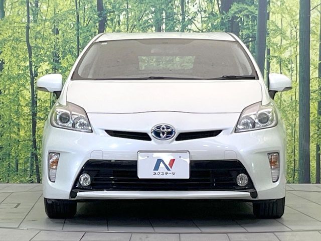 TOYOTA PRIUS 2015