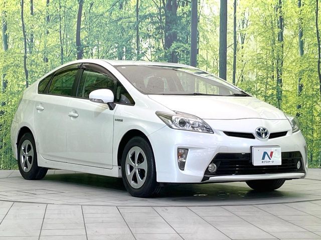 TOYOTA PRIUS 2015