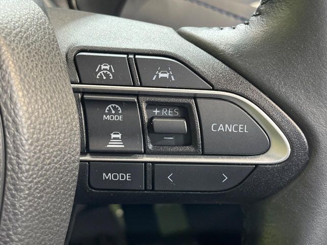 TOYOTA VOXY HYBRID 2022