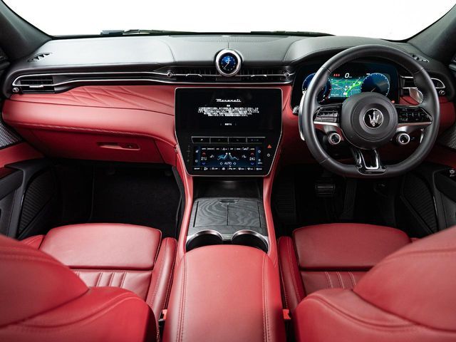 MASERATI MASERATI Grecale 2023