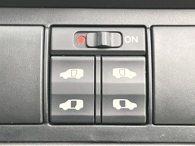 HONDA STEPWAGON SPADA 2009