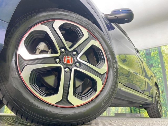 HONDA VEZEL HYBRID 2016