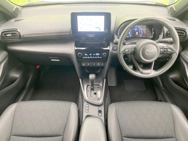 TOYOTA YARIS CROSS 2025