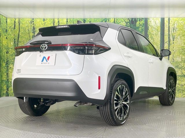 TOYOTA YARIS CROSS 2025