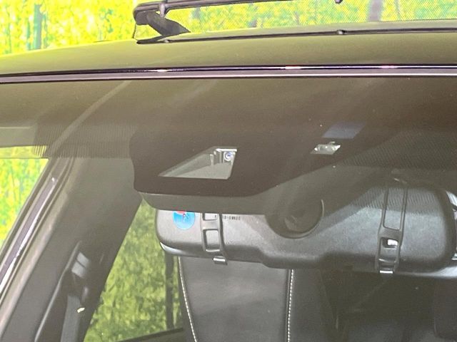 TOYOTA HARRIER 4WD 2014