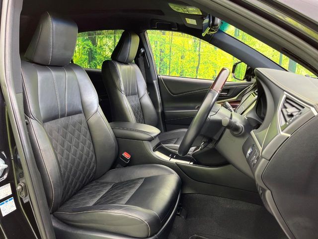 TOYOTA HARRIER 4WD 2014