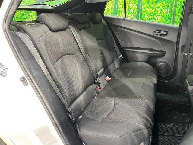 TOYOTA PRIUS 4WD 2019