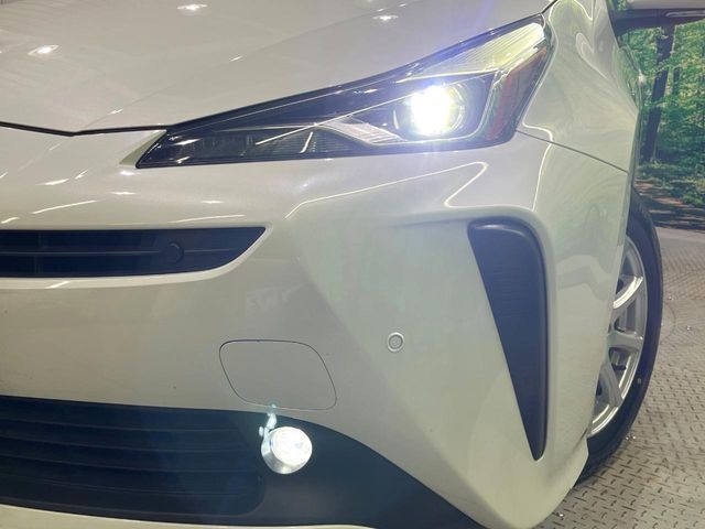 TOYOTA PRIUS 4WD 2019