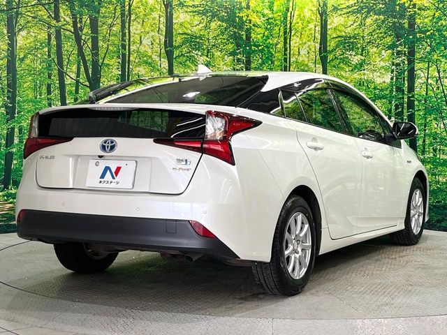 TOYOTA PRIUS 4WD 2019