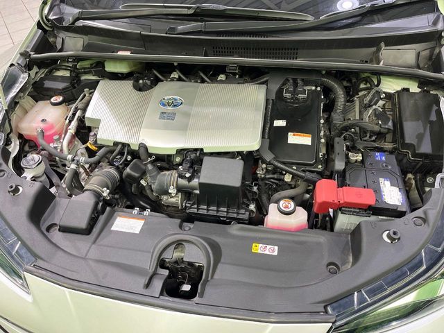 TOYOTA PRIUS 4WD 2019