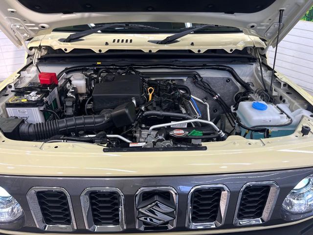 SUZUKI JIMNY NOMADE 2025