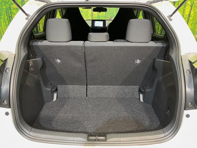 TOYOTA YARIS HYBRID 2022