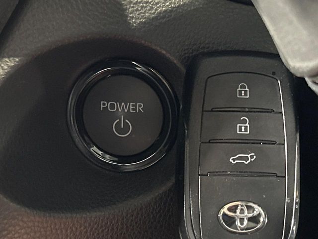 TOYOTA COROLLA CROSS HYBRID 2025