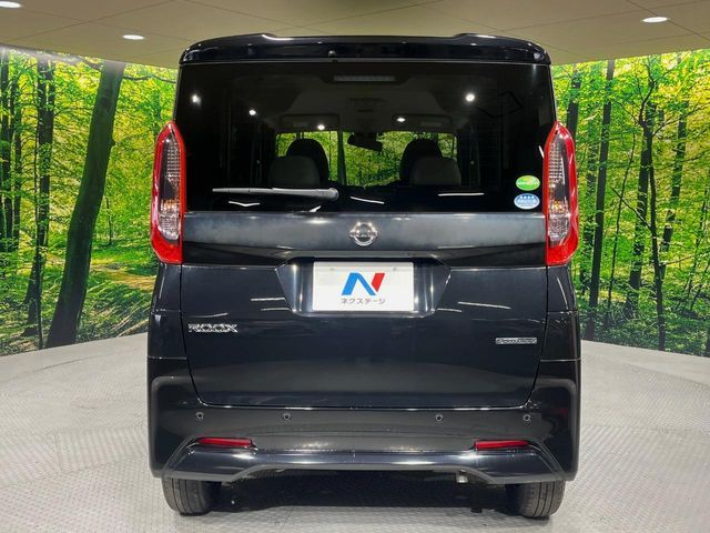 NISSAN ROOX 2020