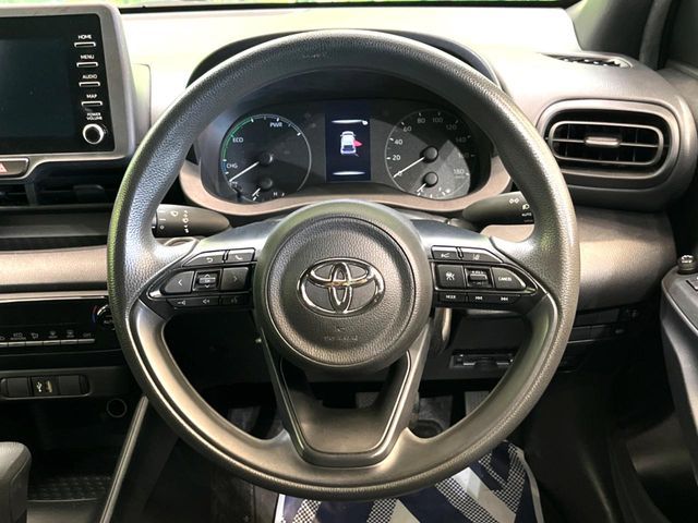 TOYOTA YARIS HYBRID 2022