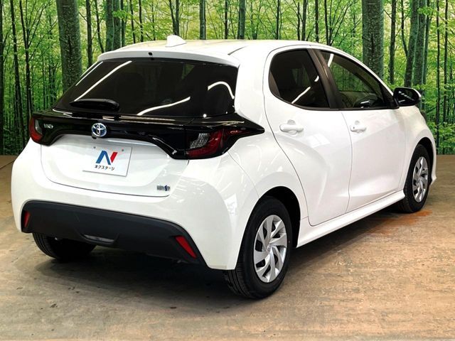 TOYOTA YARIS HYBRID 2022
