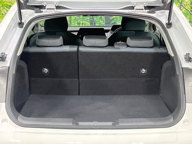 TOYOTA PRIUS 4WD 2023