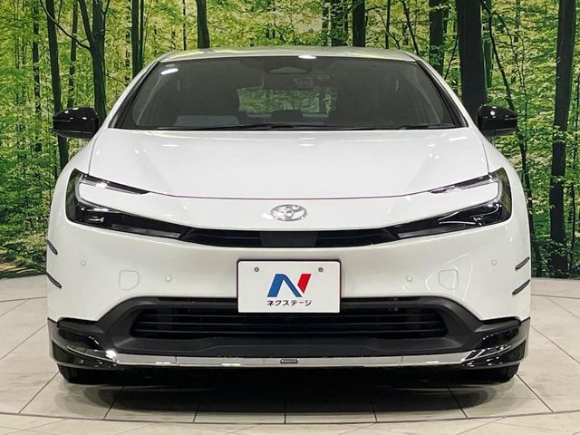 TOYOTA PRIUS 4WD 2023