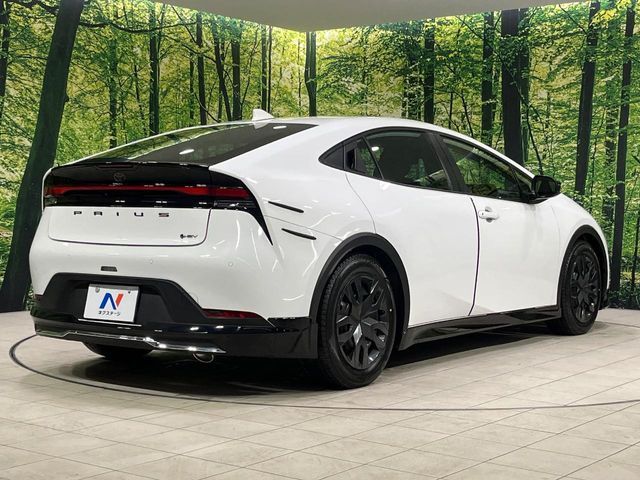 TOYOTA PRIUS 4WD 2023