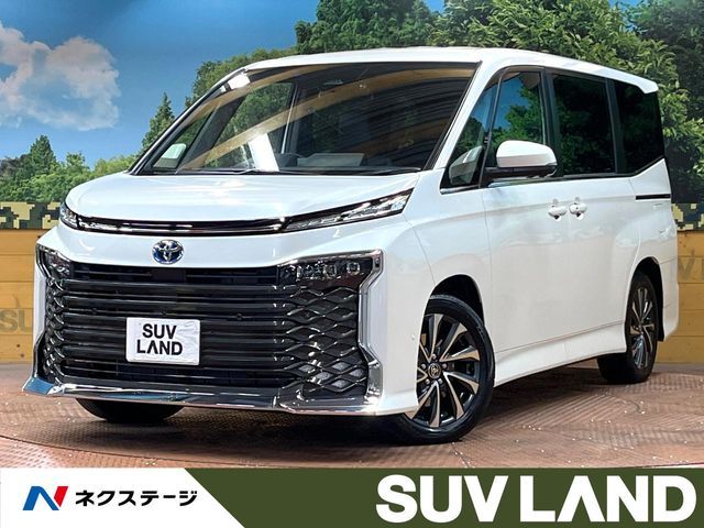 TOYOTA VOXY HYBRID 2025