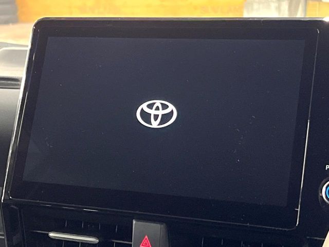 TOYOTA VOXY HYBRID 2025