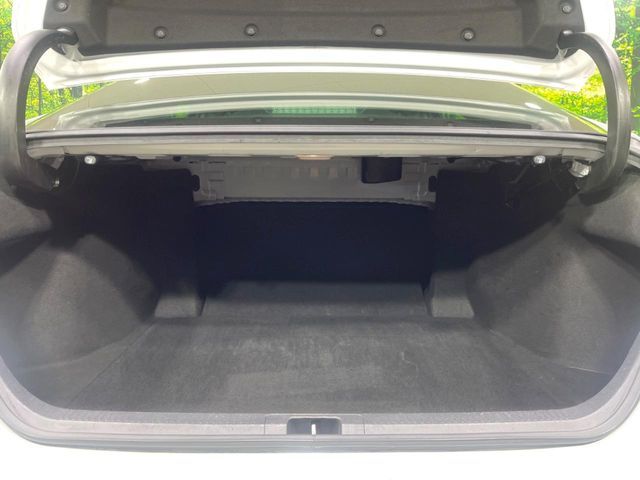 TOYOTA CAMRY HYBRID 2019