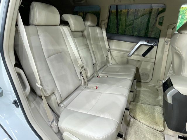 TOYOTA LANDCRUISER PRADO 2023