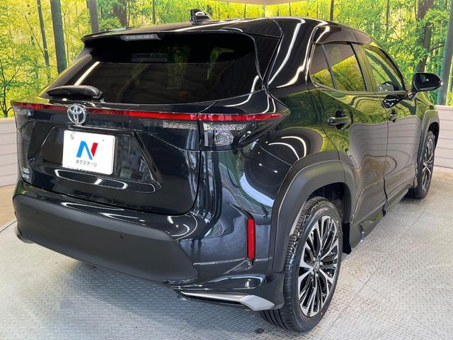 TOYOTA YARIS CROSS 2024