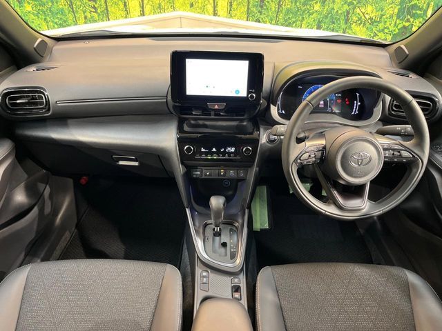 TOYOTA YARIS CROSS 2025