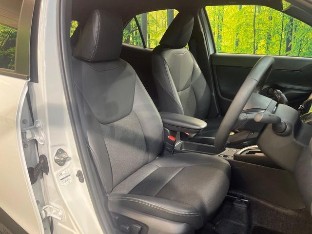 TOYOTA YARIS CROSS 2025