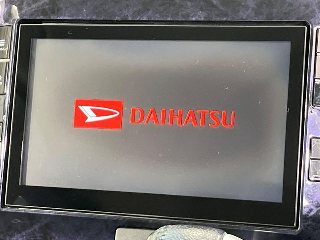 DAIHATSU TANTO CUSTOM 4WD 2017