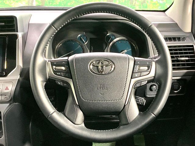 TOYOTA LANDCRUISER PRADO 2022