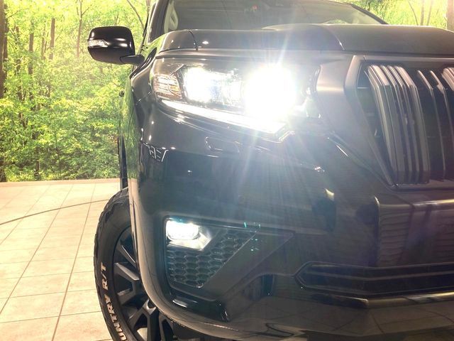 TOYOTA LANDCRUISER PRADO 2022