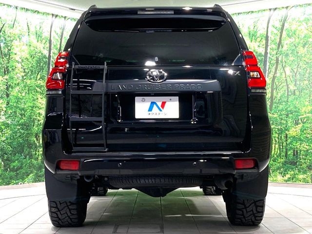 TOYOTA LANDCRUISER PRADO 2022