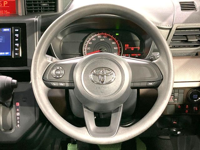 TOYOTA ROOMY 2023