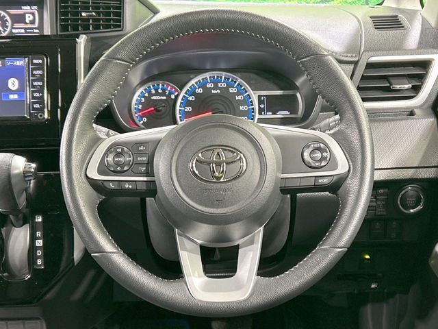 TOYOTA ROOMY 2022