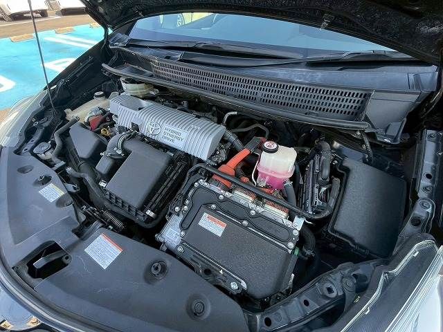 TOYOTA PRIUS Alpha 2019