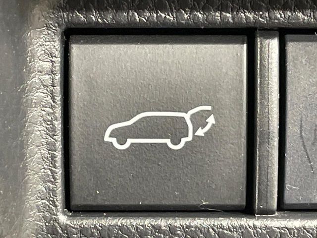 TOYOTA HARRIER 2WD 2020