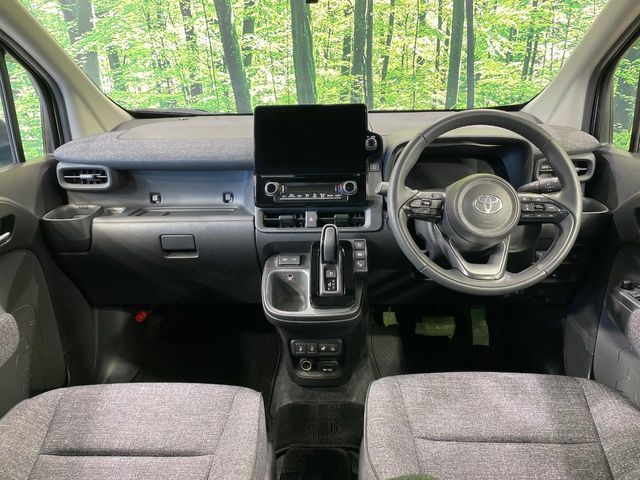 TOYOTA SIENTA HYBRID 2023