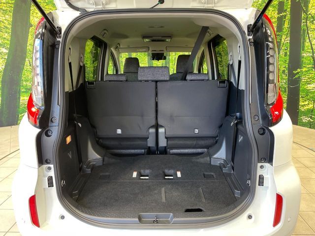 TOYOTA SIENTA HYBRID 2023