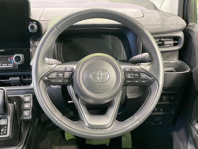 TOYOTA SIENTA HYBRID 2023